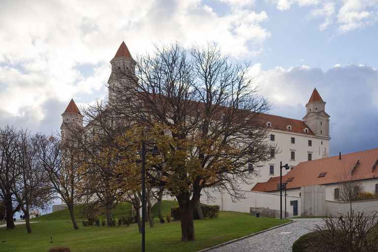 Bratislava: Old Town, Castle & Cathedral Walking Tour