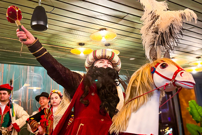 Kraków: Folk Show, and Traditional Dinner in the City Center