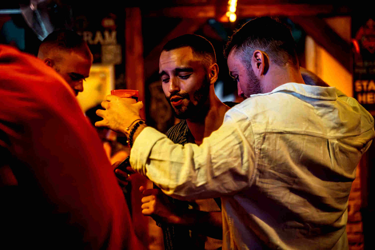 Budapest: Ruin Bar Pub Crawl mit Nightlife Guide