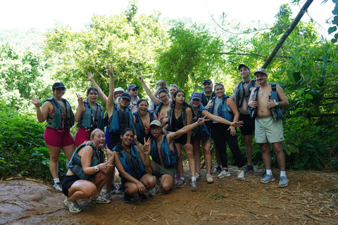 San Juan : Aventure sur le toboggan aquatique d'El Yunque avec transport