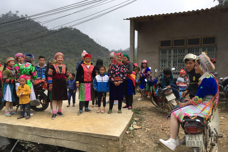 Excursão de motocicleta de 10 dias pela trilha de Ho Chi Minh saindo de Hanói