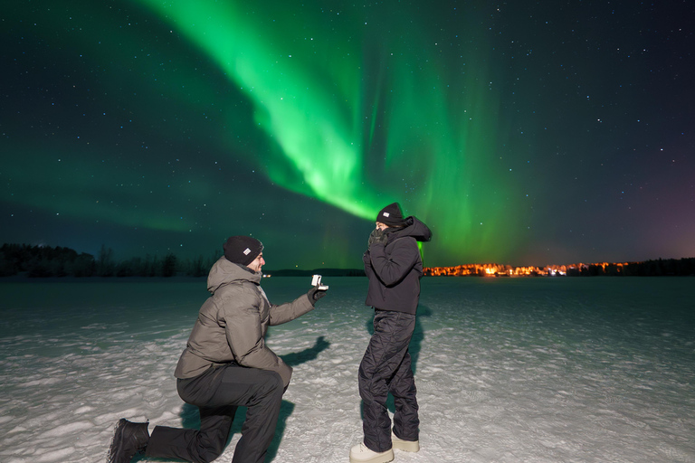 Rovaniemi: Guaranteed Northern Lights Photo Tour Guaranteed Northern Lights Photo Tour with Van (2-8 people)