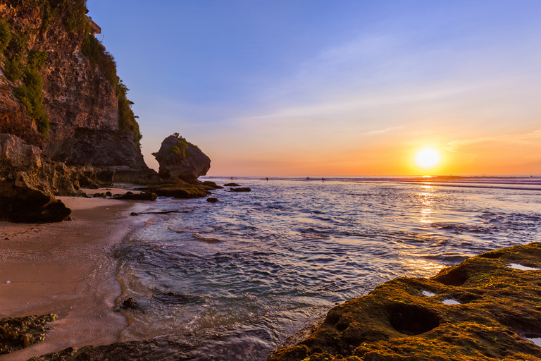 Bali: Full-Day All-Inclusive Uluwatu Highlights TourSmall-Group Tour