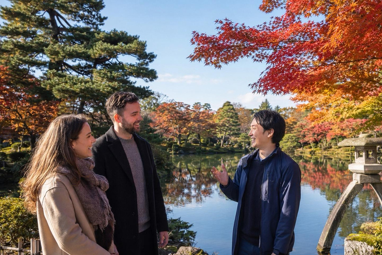 Kanazawa: Kenrokuen Autumn Colors & Castle Walk Early Bird 20% Off – Limited Autumn Offer