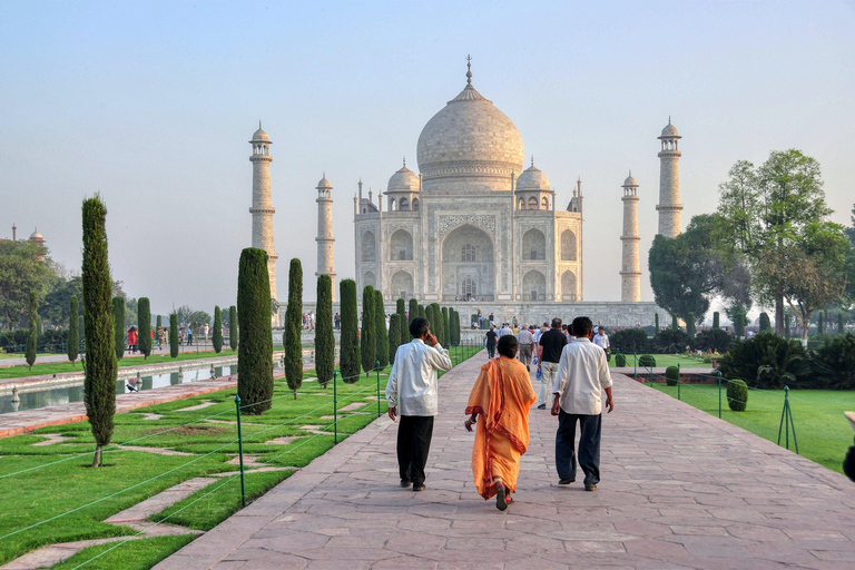 Vanuit New Delhi: Dagtrip naar Taj Mahal en Agra FortTour zonder lunch &amp; entreegeld