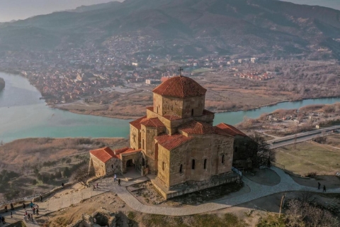 Tbilisi naar Mtskheta, Jvari, Gori, Uplitsikhe Eendaagse rondleiding