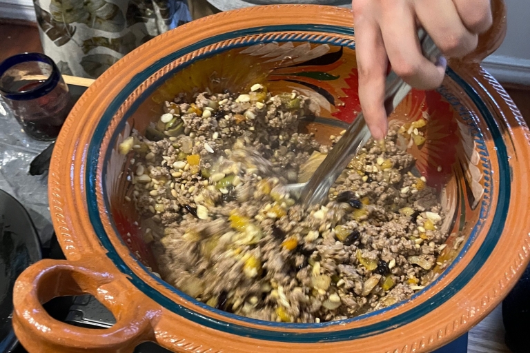 Visita al mercado, clase de cocina y banquete mexicano de tres platos