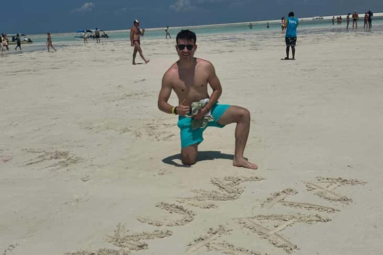 ZANZÍBAR: isla de la Prisión, natación en cuevas y Laguna Azul