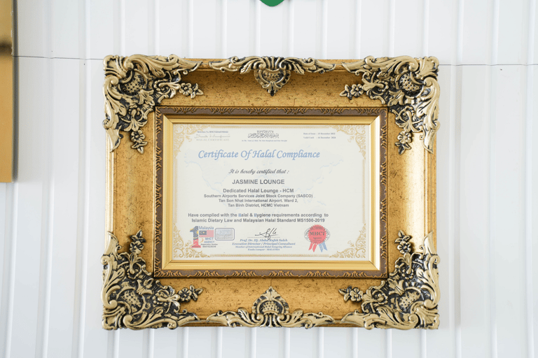 Ho Chi Minh: Acceso a la sala VIP del aeropuerto internacional de Tan Son NhatSalidas internacionales T2: Sala Rose