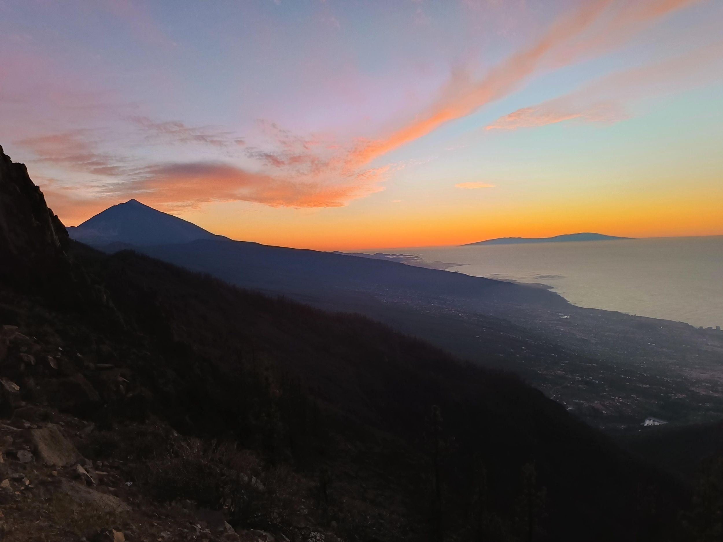 Tour bei Sonnenuntergang in Chipeque: Teide mit Cava und Snacks
