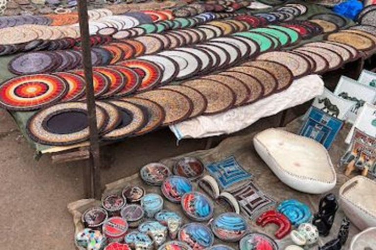 Nairobi: Muthurwa Market Guided Tour with Hotel Pickup