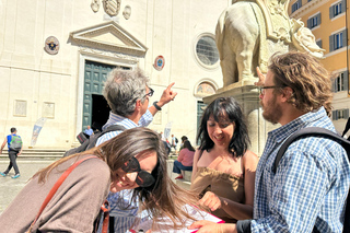 Rome: Fun Treasure Hunt with Prizes around the City Center