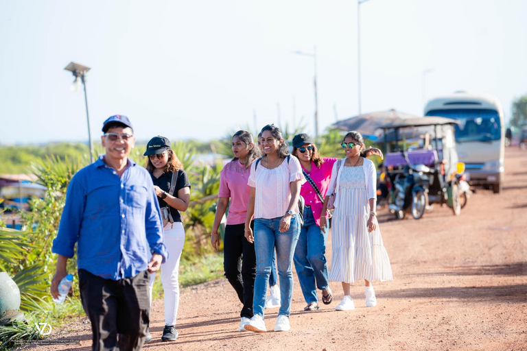 Villaggio galleggiante di Kampong Phluk: Tour privato al tramonto