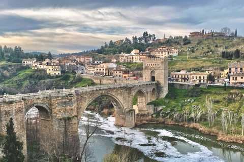 Monumental Toledo: Private Historical and Panoramic Immersive Tour Monumental Toledo: Private Historical and Panoramic Immersive Sightseeing Tour