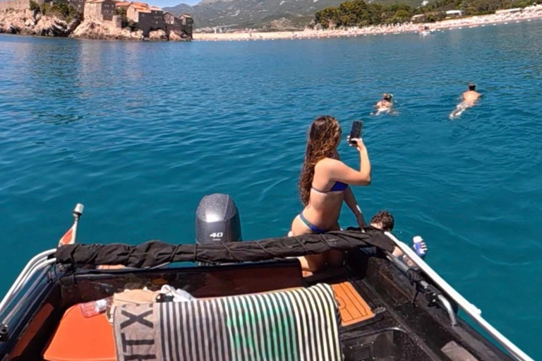 Budva: Private Speedboat Tour with Snorkeling & Swimming Budva: 2hr Private Speedboat Tour with Snorkeling & Swimming