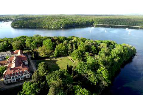 Poczdam: Rejs jachtem - Jeziora Berlińskie - Zamki i przyrodaPotsdam: rejs jachtem – jeziora Berlina – zamki i przyroda