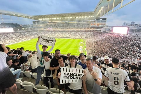 São Paulo: Corinthians Game with Ticket, Beer and Guide