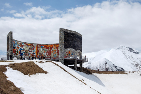 Tbilisi: Kazbegi Mountains & Military Highway Day Trip