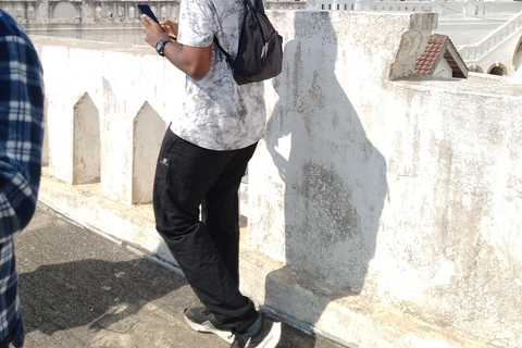 Accra: Cape Coast & Kakum Park Tour by "Trotro" Minibus