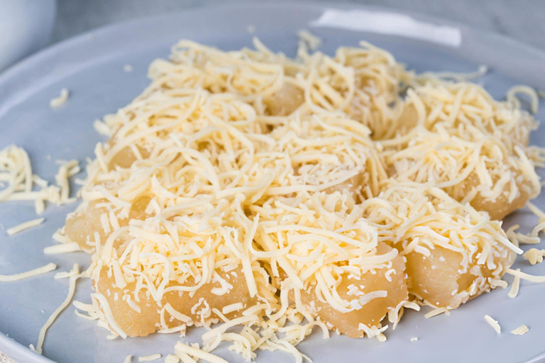 Flavors of Manila: Guided 7+ Food Tasting Tour with a Local Small Group : Non-Vegetarian Option