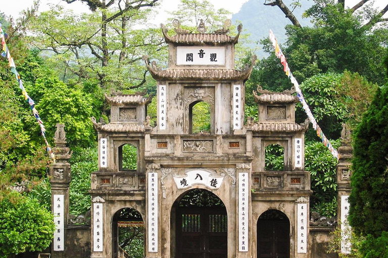 Hanoi: pellegrinaggio di un&#039;intera giornata alla Pagoda dei profumiTour privato