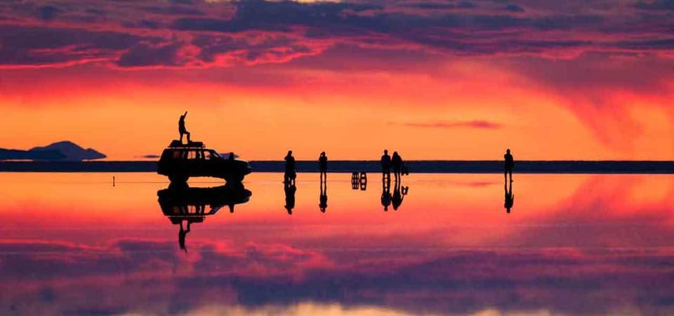 Fra Uyuni Salar De Uyuni Stjernekiggeri Og Solnedgang Daggry