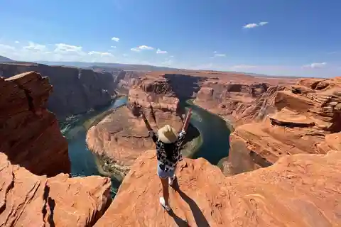Page: Lower Antelope Canyon & Horseshoe Bend Guided Hike