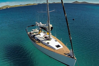 Elegant Yacht Sailing-Half-Day of Pure Bliss