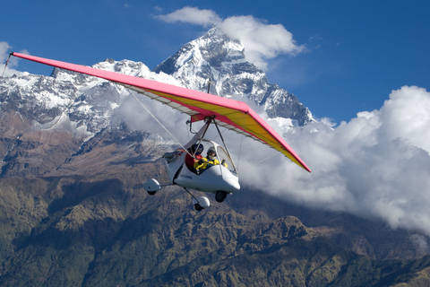 Vanuit Pokhara: ultralicht vliegen over de Himalaya