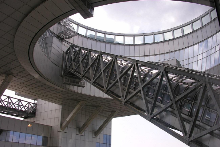 Osaka: Umeda Sky, Underground Mall & Nakazakicho Walk Small Group Tour without Entrance Fees with Meeting Point