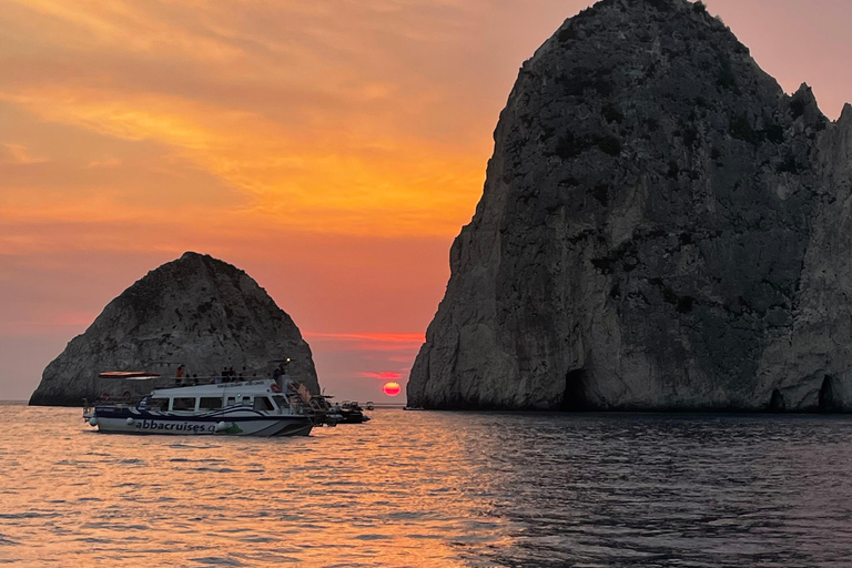 Zakynthos : Tour en bateau privé Île de la Tortue Grottes Mizithres