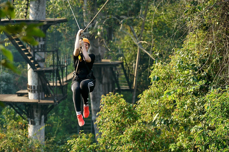 Angkor Zipline en ontdek hoogtepunt Angkor wat met zonsondergangPrivétour