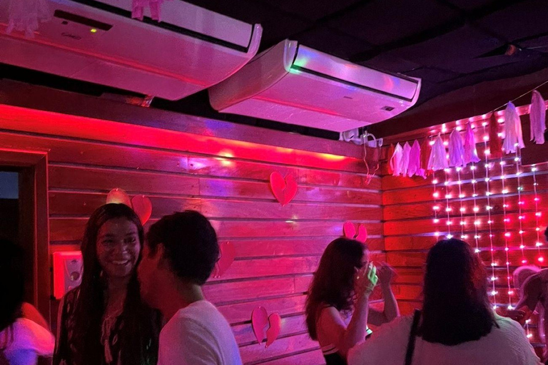 Santa Cruz: Experience the Best Nightlife Party at El Bongo