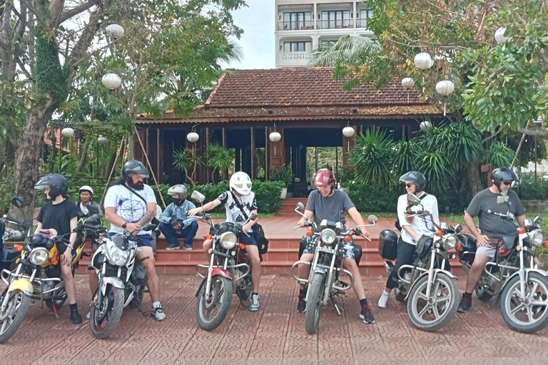 Vanuit Da Nang: Hai Van Pass Loop en stadsrondleiding met EasyriderVanuit Hoi An: Hai Van Pass-rondrit met Easyrider