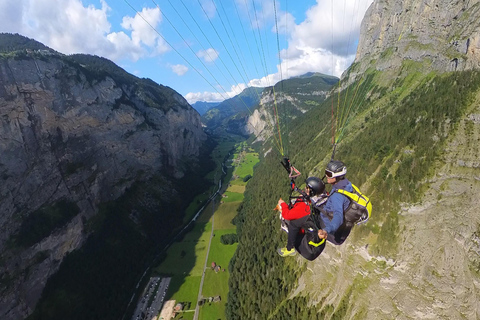 Mürren: Paragliding Panorama Tandem Flight Full Experience