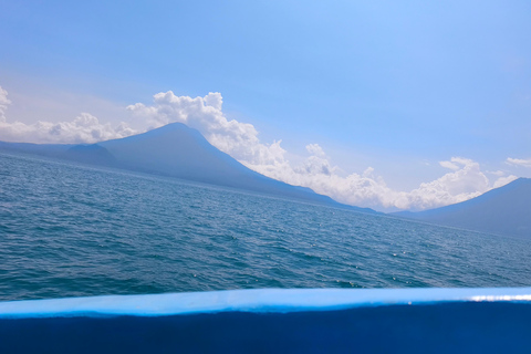 Desde Ciudad de Guatemala: Navegacion en Lago Atitlán y Visita a Iximché