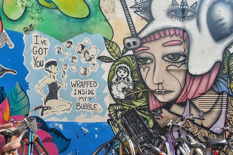 Tel Aviv Street Art Tour: Graffiti in Nachalat Binyamin