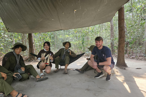 CU CHI TUNNELS HALBTAGESTOUR AB HO CHI MINH STADTCU CHI TUNNELS HALBTÄGIGE TOUR