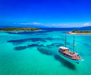 Split: All-Inclusive 3 Islands and Blue Lagoon Cruise