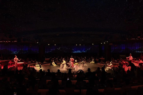 Shanghai: Immersive Han Dynasty Palace Banquet Clothing + Hairstyle + Makeup (excluding meals/photography)