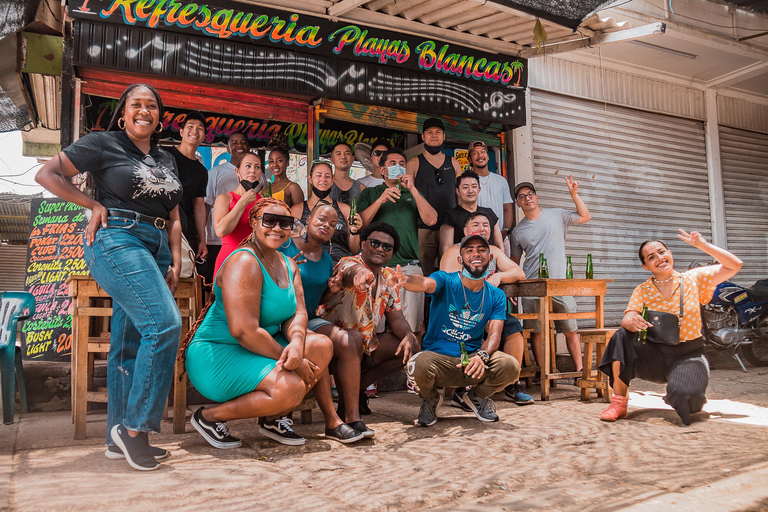 Cartagena: breakfast / lunch SEA FOOD cooked by native WOMEN