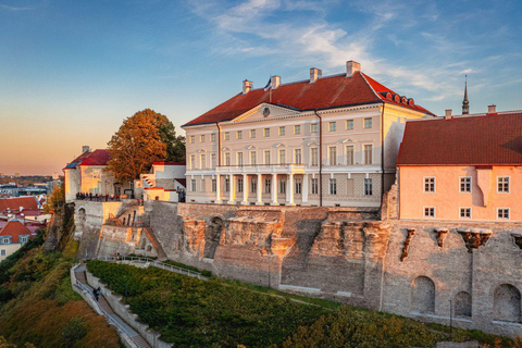 Walking tour in Tallinn Old Town