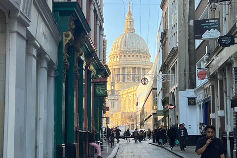 London: Tour of the oldest part of the city. Discover the oldest part of London