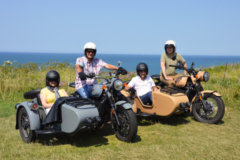 Bayeux: Tour privato in sidecar di mezza giornata della Normandia e della Seconda Guerra MondialeTour privato di mezza giornata in Sidecar della Normandia WWII 1 SideCar