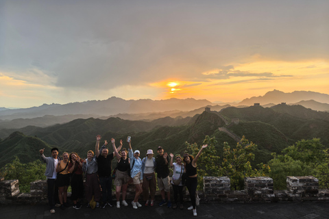 Beijing: Jinshanling Great Wall Sunset Hike with Pickup
