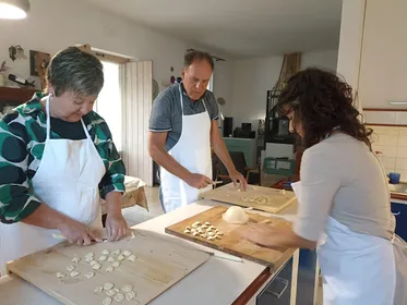 Ostuni: Pasta kochen mit einer einheimischen Familie auf dem Lande!