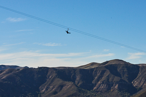 Santa Barbara: Zipline Tour with 4x4 Humvee Ride