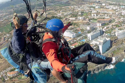 Paragliding in Puerto de la Cruz: start from 2200m high