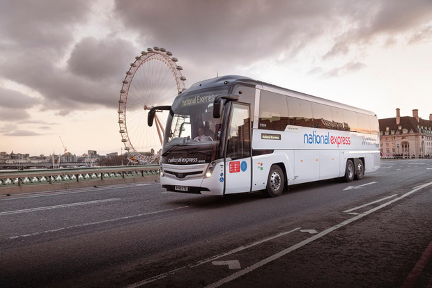 Aeropuerto de Stansted: Servicio de autobús para viajar desde/hacia Birmingham