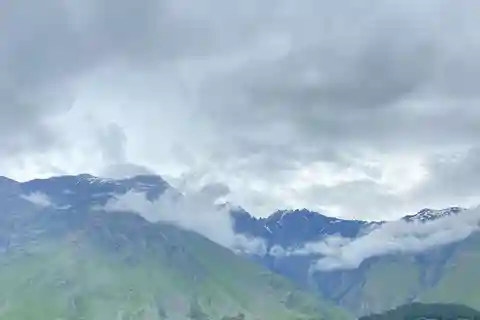 From Tbilisi to Kazbegi: Explore Ananuri & Gudauri